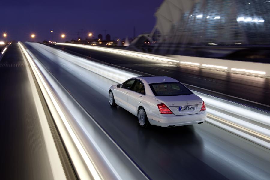  Mercedes-Benz S400 Hybrid 2009 года  (фото 3 из 14)